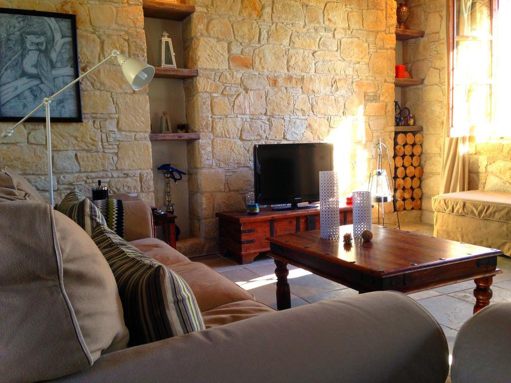 Lofou Traditional Stone House Buitenkant foto