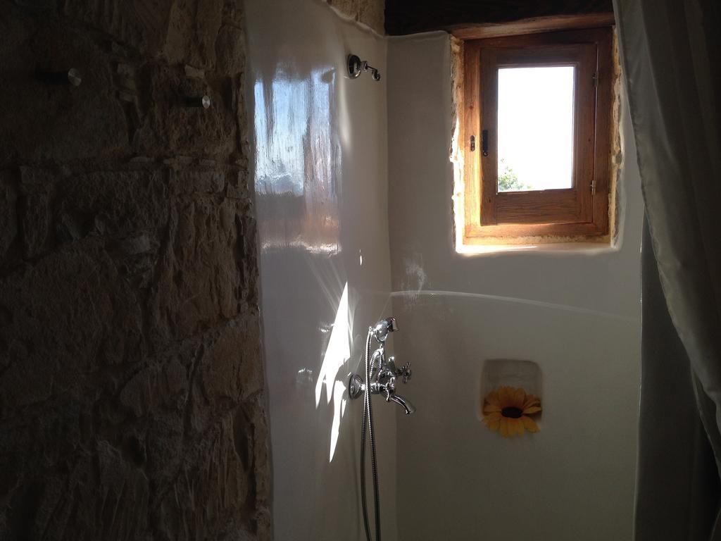 Lofou Traditional Stone House Buitenkant foto