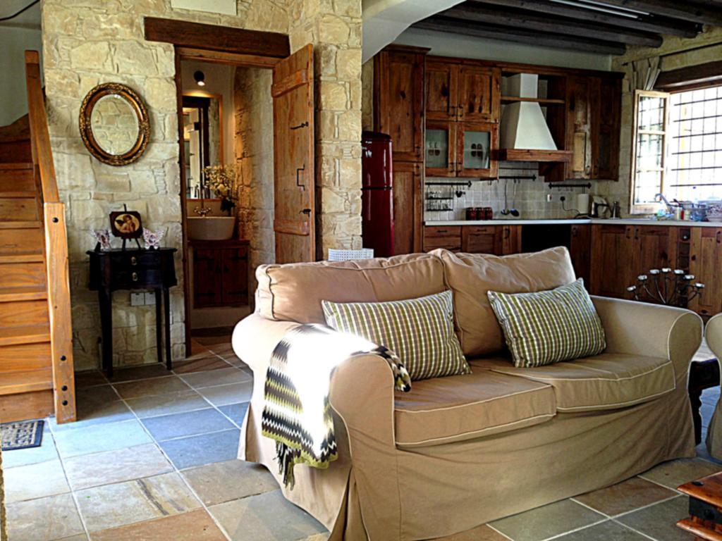 Lofou Traditional Stone House Kamer foto